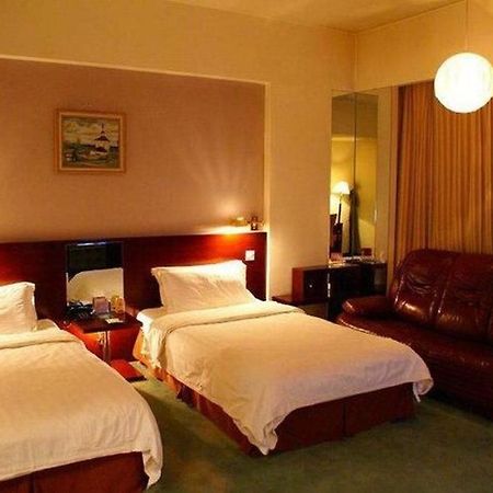 Tian Wai Tian International Hotel Baotou Room photo